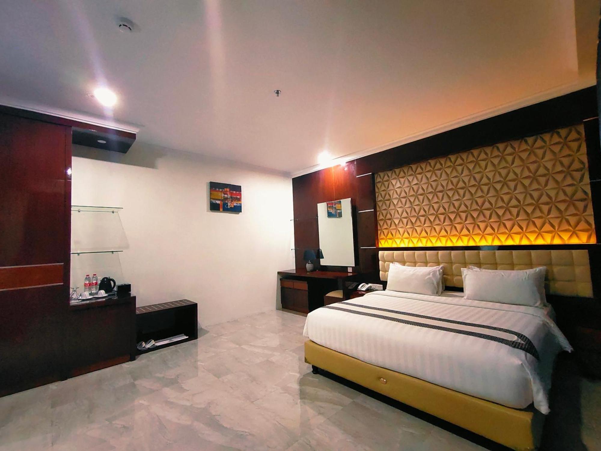 Sindoro Hotel Cilacap By Conary 外观 照片