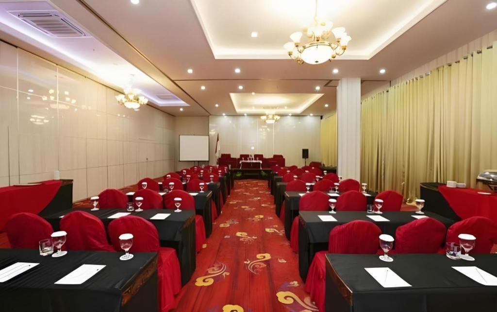 Sindoro Hotel Cilacap By Conary 外观 照片
